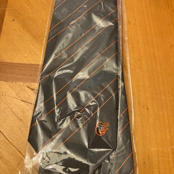Baltimore Orioles tie, new in package - Picture 2 of 2